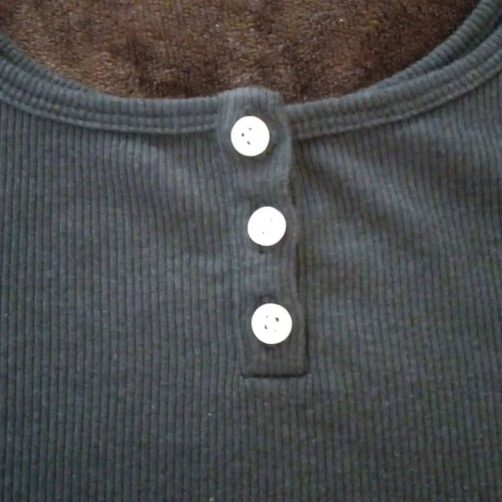 American Eagle crop top tank top - Picture 2 of 5